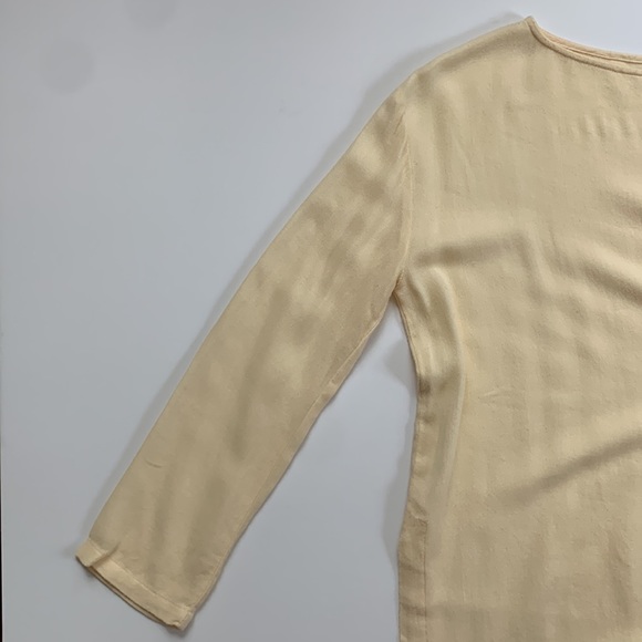 Black Crane Long Sleeve Slit Top Cream Small - Picture 9 of 14
